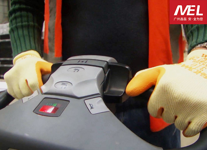 精益求精，SHOWA尚和手套給您更好的操作保護(hù)