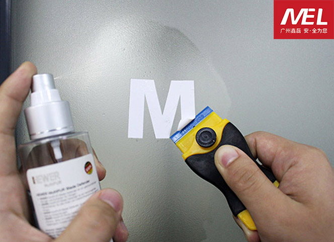 貼紙以及不干膠難清除，HEWER清潔刮刀安全刀具就能輕松搞定！