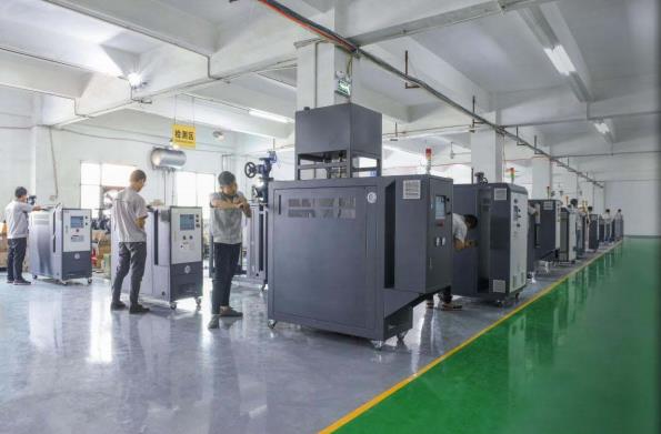 模溫機(jī)生產(chǎn)車(chē)間 模溫機(jī)生產(chǎn)車(chē)間